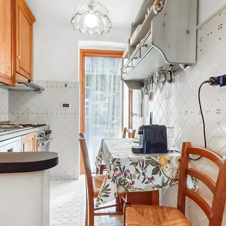 Lovely In With Kitchen